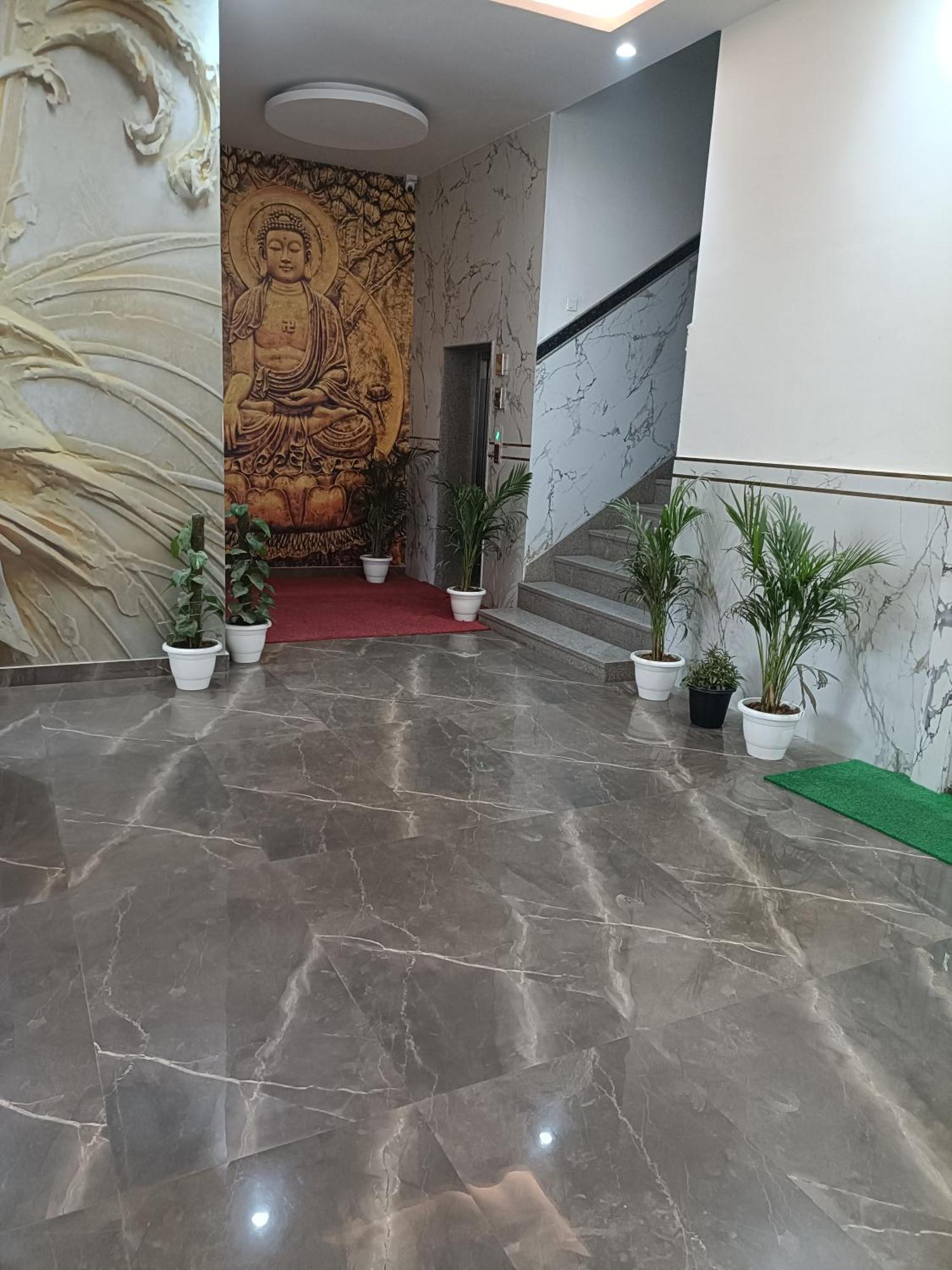 Ambience Suites Near Igi Airport T3 4* New Delhi